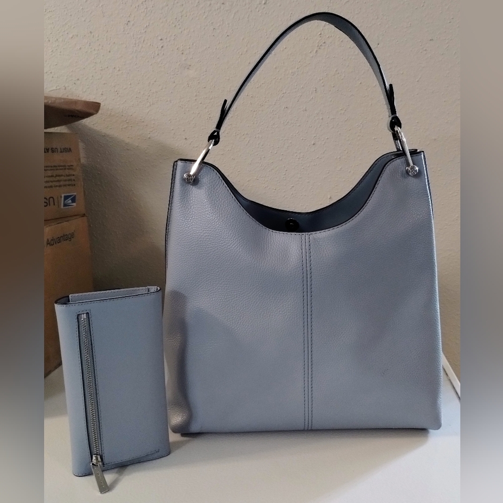 Michael Kors Shoulder Bag With Michael Kors Wallet - Picture 4 of 12